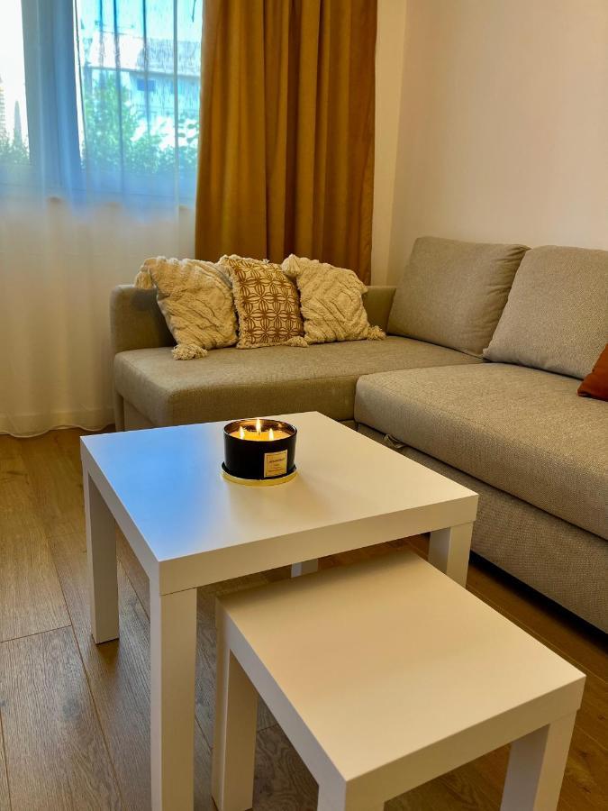 Alexander Cozy Apartment Free Private Parking Mediaş Exteriör bild