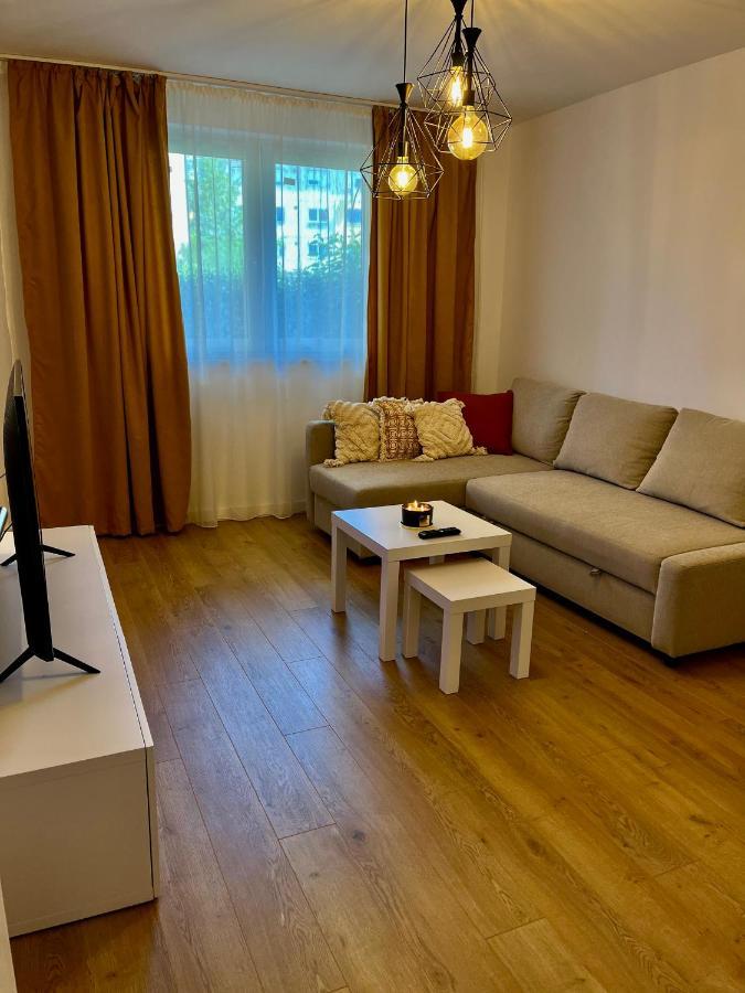 Alexander Cozy Apartment Free Private Parking Mediaş Exteriör bild